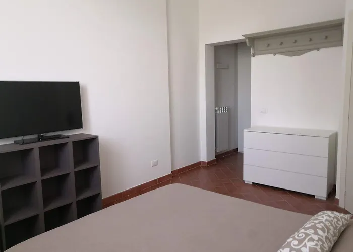 Empoli Campagna, Appartamento Indipendente con giardino 500 mq e piscina privati