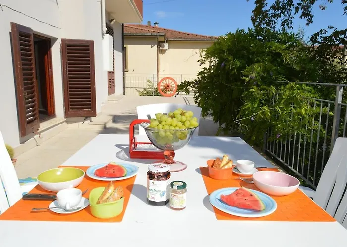 House With Large Terrace Empoli